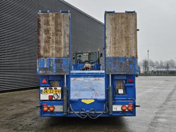 3 AXLE SEMI / EXTENDABLE / HYDR. RAMPEN